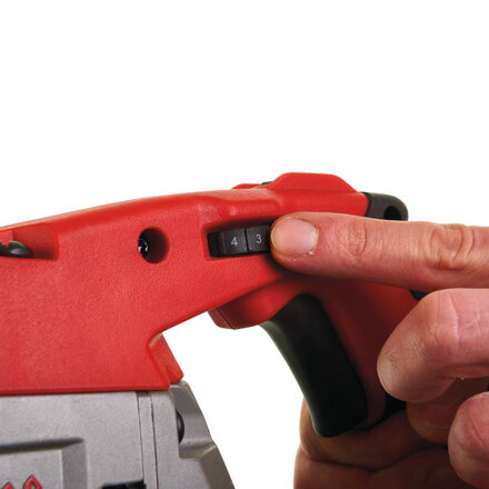 AKU pásová píla Milwaukee M18  FUEL™ CBS125-502C