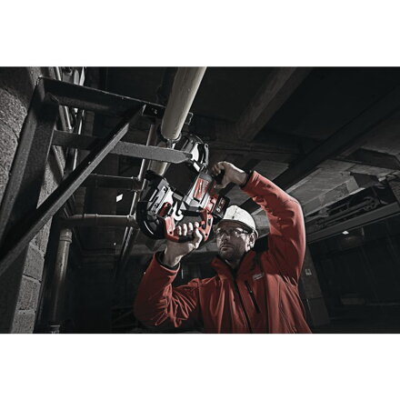 AKU pásová píla Milwaukee M18  FUEL™ CBS125-502C