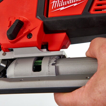 AKU priamočiara píla Milwaukee M18 BJS-402C