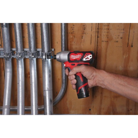 AKU 1/4˝ HEX rázový uťahovák Milwaukee M12 BID-202C