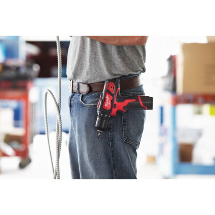AKU skrutkovač Milwaukee M12 BDD-202C