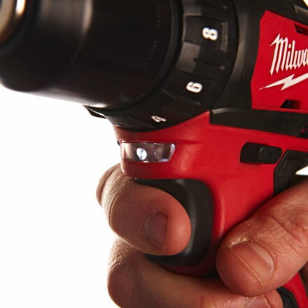 AKU skrutkovač Milwaukee M12 BDD-202C