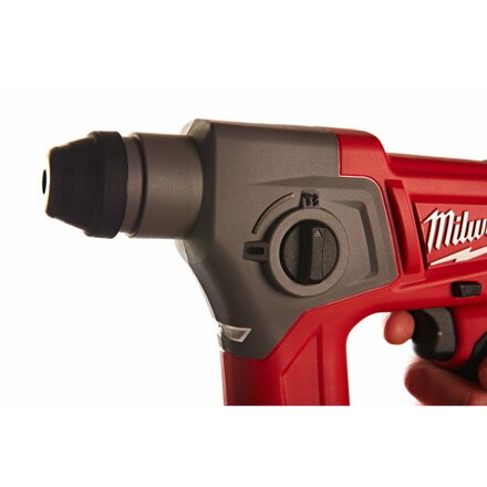 AKU kladivo Milwaukee M12 FUEL™ CH-0 SDS-Plus