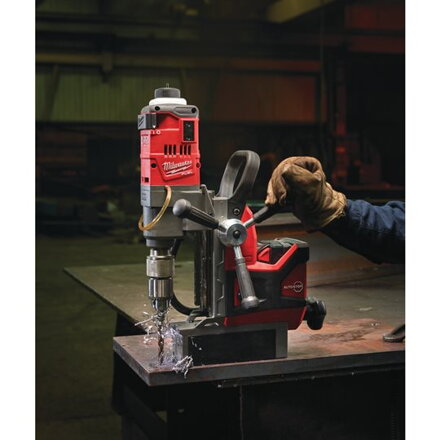 AKU magnetická vŕtačka Milwaukee M18 FUEL™ FMDP-0C
